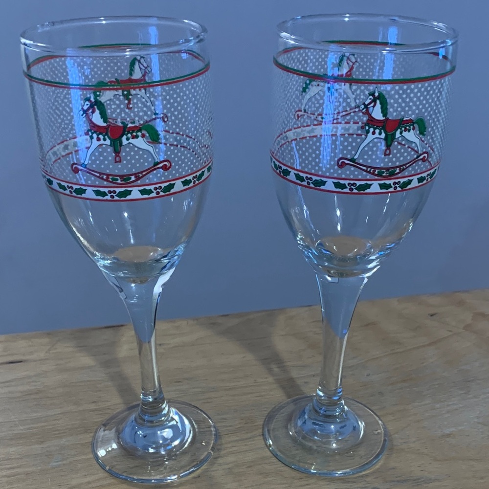🎄🎄Festive Carousel Horse Wine Glasses
